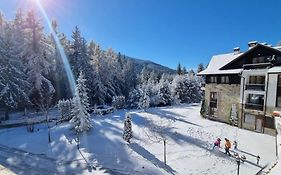 Bh & Semiramida Ski Apartment